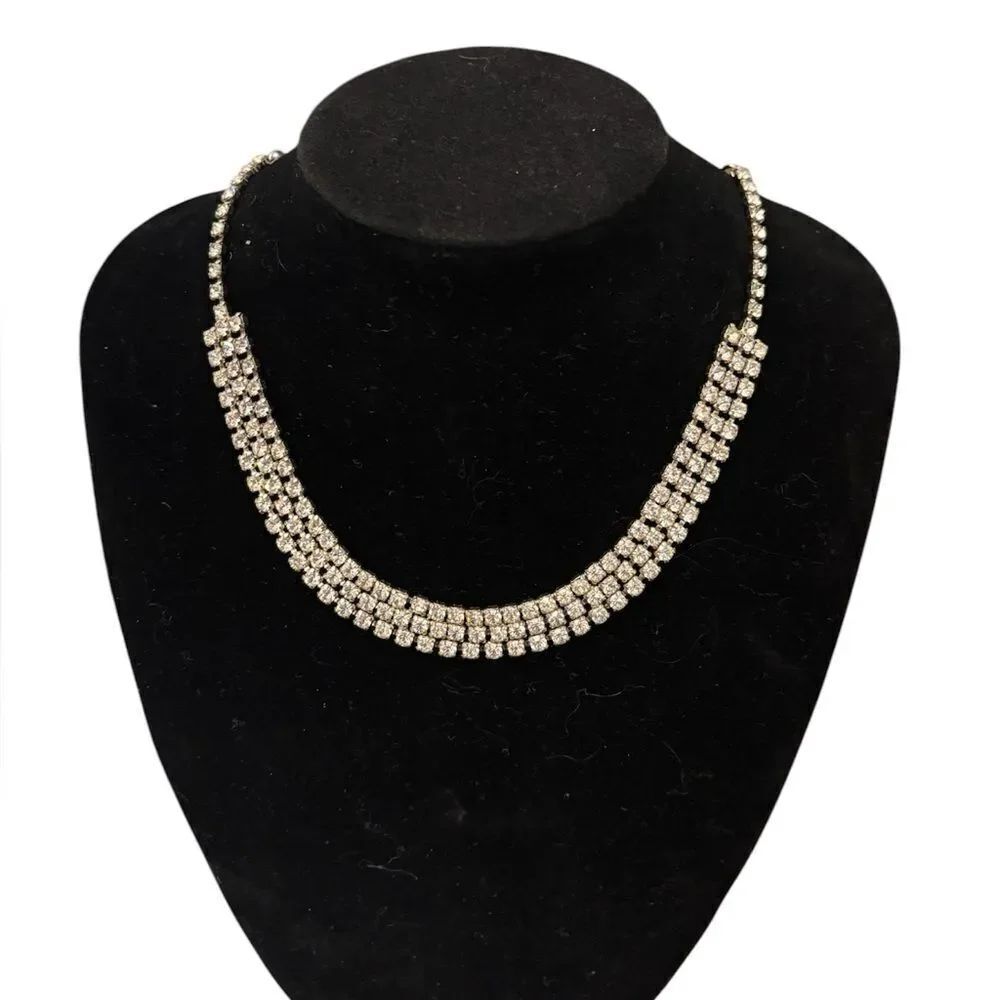 Elegant Vintage Rhinestone Silvertone Choker Shepherds Hook Clasp Glam